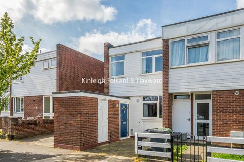 13 Charlesfield, London, SE9 4NX