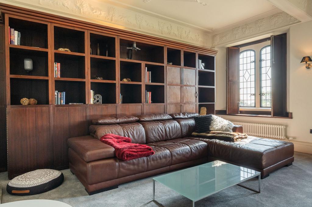 Cinema Room/Libary