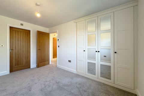 4 bedroom detached house for sale, Stoneley Road, Crewe CW1