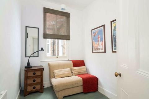 3 bedroom flat for sale, Jeddo Road W12