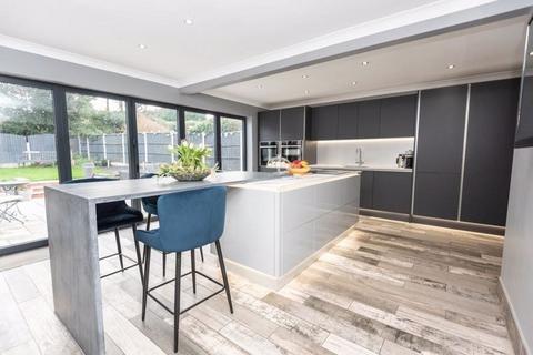 12 Ryknild Close, Sutton Coldfield, B74 4UP