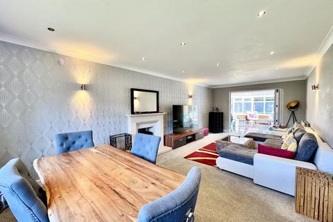 12 Ryknild Close, Sutton Coldfield, B74 4UP