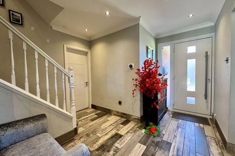12 Ryknild Close, Sutton Coldfield, B74 4UP