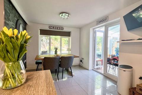 4 bedroom detached house for sale, 7 Parc Bronhaul Broadlands Bridgend CF31 5EP