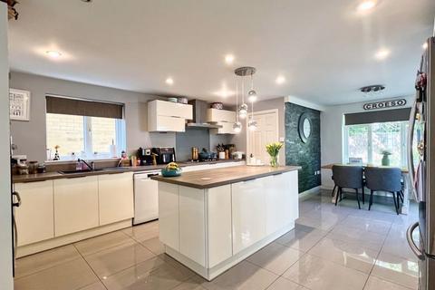 4 bedroom detached house for sale, 7 Parc Bronhaul Broadlands Bridgend CF31 5EP