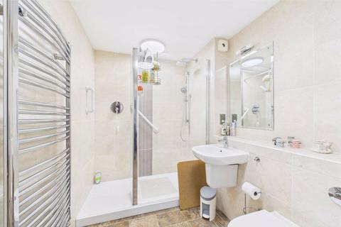 2, Campbell Court Dorking Road, Leatherhead, KT22 8HS