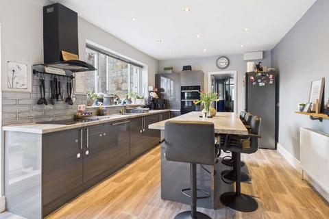 undefined, Pool, Redruth - A beautifully presented home