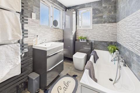 undefined, Pool, Redruth - A beautifully presented home
