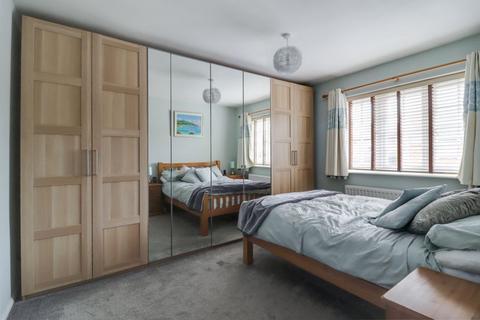 27 Bosman Drive, Windlesham, GU20 6JN