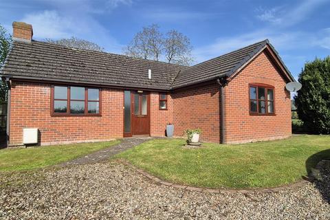 2 bedroom detached bungalow to rent, Stretton Sugwas, Hereford