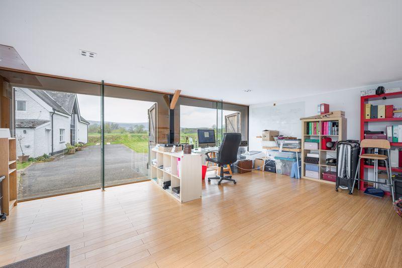 Annexe Bedroom /...