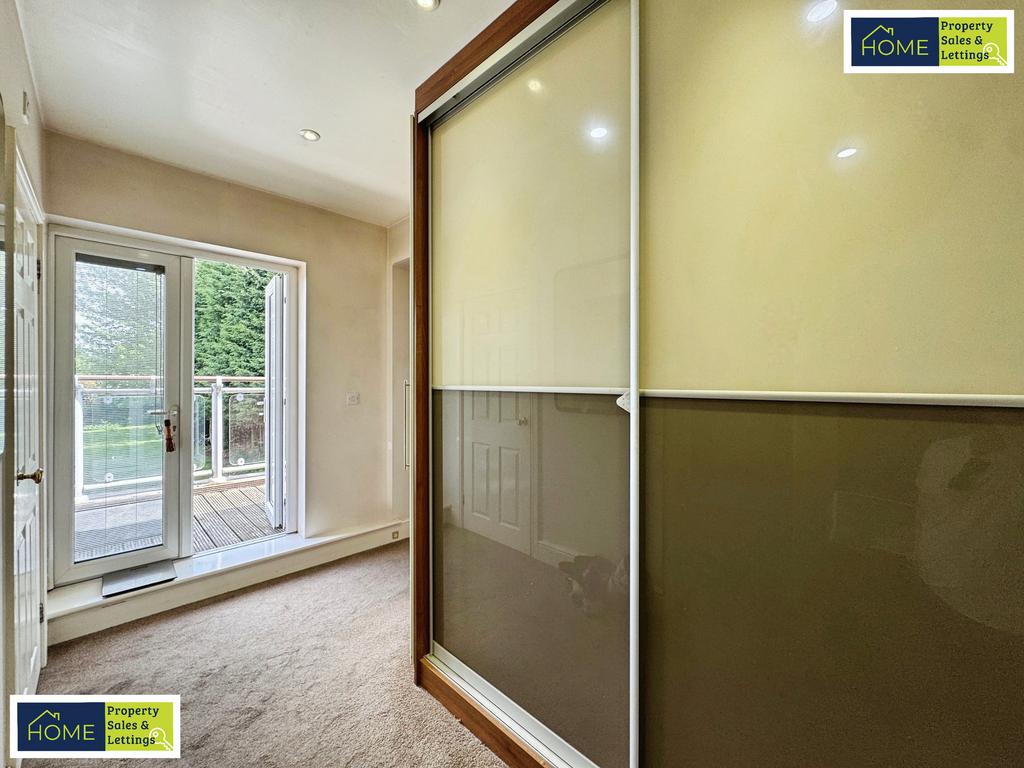 585 Loughborough Road, Birstall, Leicester, LE4 4 N