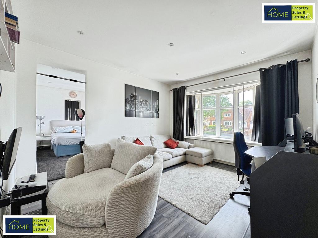 585 Loughborough Road, Birstall, Leicester, LE4 4 N