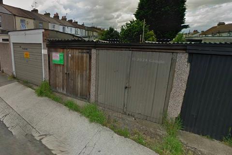 Garage to rent, Nelson Road, Northfleet DA11