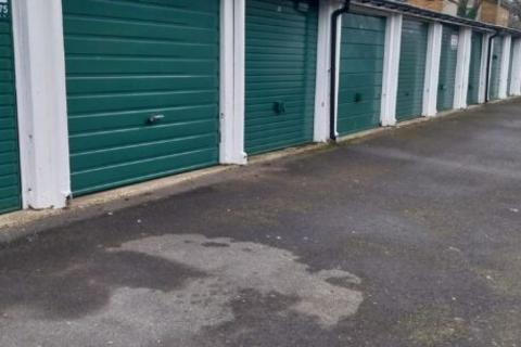undefined, Marston Drive, Farnborough GU14