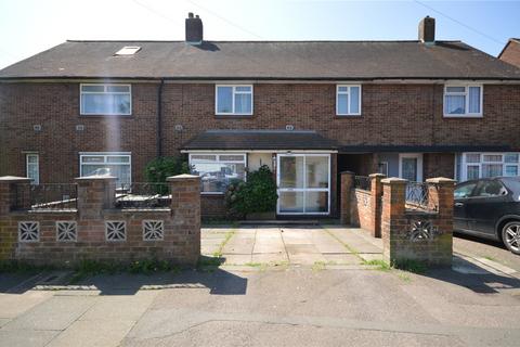 3 bedroom terraced house to rent, Whipperley Way, Luton, LU1