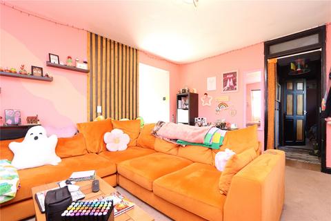 98 Corn Hill, Two Mile Ash, Milton Keynes, MK8 8HB