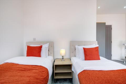 2 bedroom apartment to rent, Ellerdine Road, Hounslow