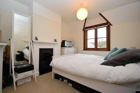 Harpsden Cottage High Street, Goring, Reading, RG8 9BA