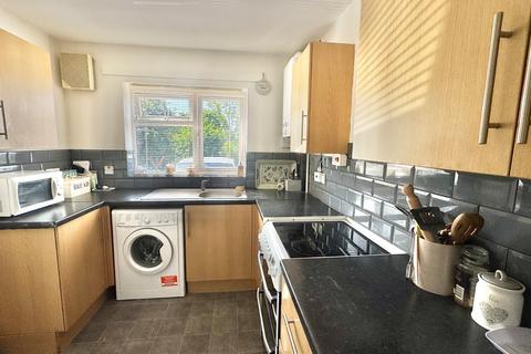 1 The Waltons, Folkestone, CT19 5QF