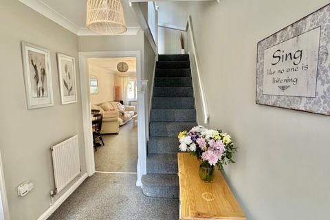 1 The Waltons, Folkestone, CT19 5QF