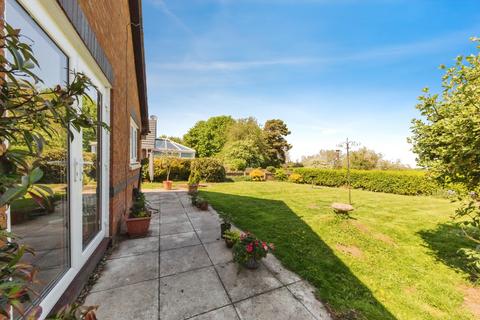 23 Elm Drive, Holmes Chapel, Crewe, CW4 7QA
