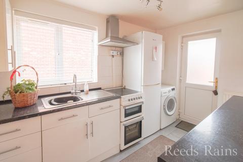 3 bedroom semi-detached house for sale, Ellerton Avenue, Ellesmere Port CH66