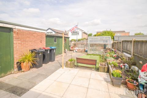 3 bedroom semi-detached house for sale, Ellerton Avenue, Ellesmere Port CH66