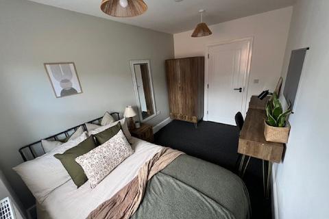 5 bedroom detached house to rent, Bristol BS16
