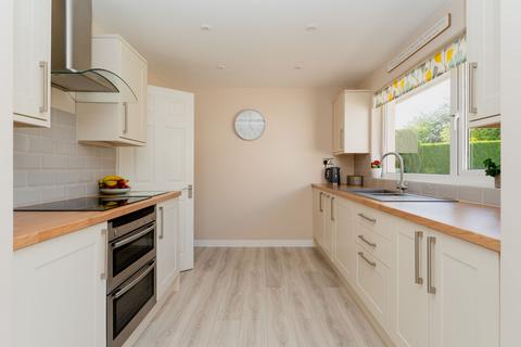 4 Highfield, Lapford, Crediton, EX17 6PY