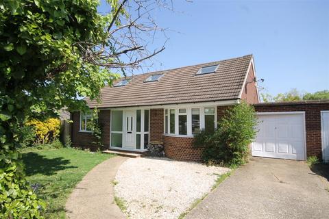 1 Willow Vale, Fetcham, Leatherhead, KT22 9TE