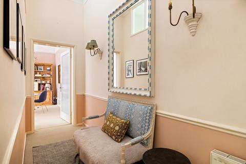 2 bedroom flat for sale, Trinity Crescent, Folkestone, CT20