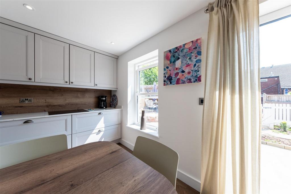 14 Burgess Place-006.jpg