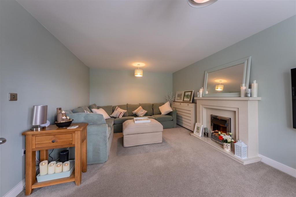 18 Williams Drive-009.jpg