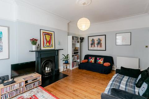 2 bedroom flat for sale, Trinity Crescent, Edinburgh, EH5