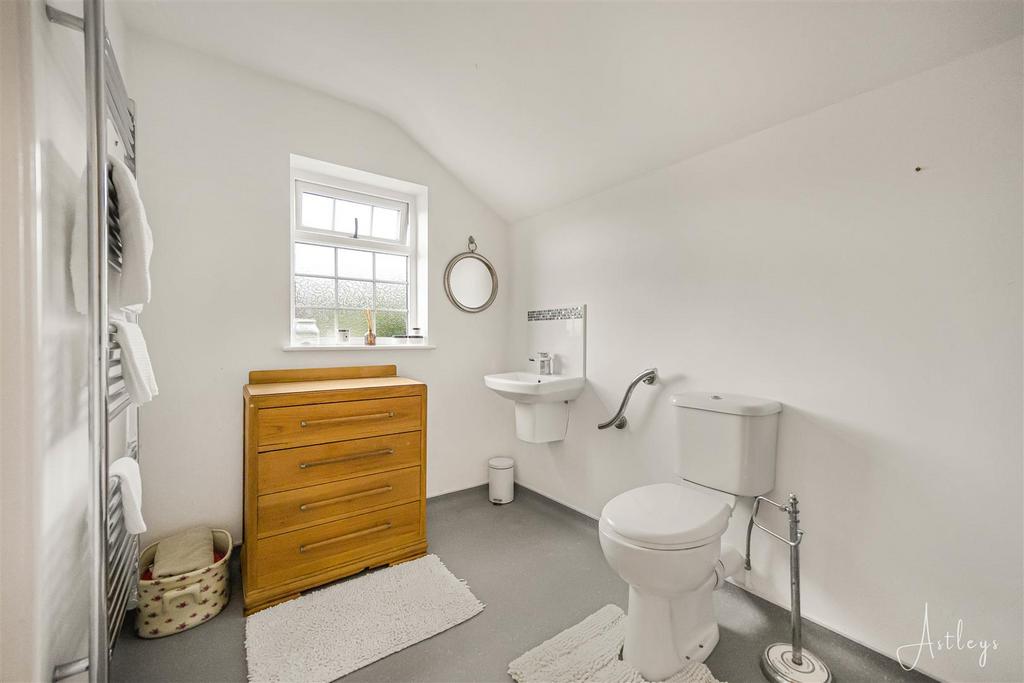 En-suite shower room