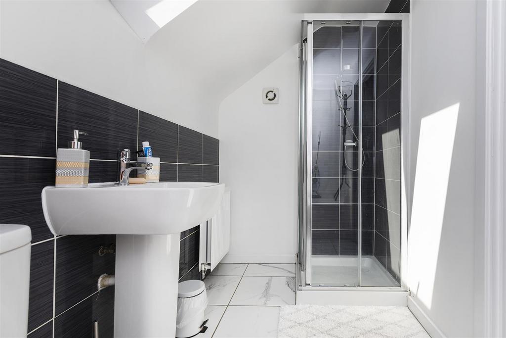 En Suite Shower Room