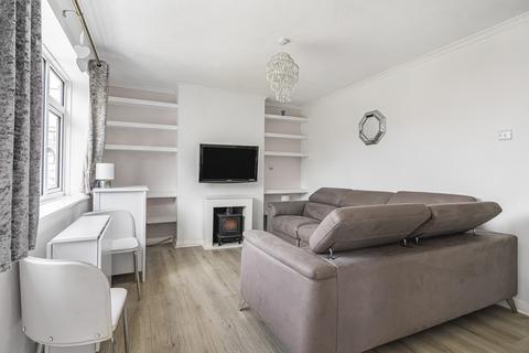 29 Vernon Close, Epsom, KT19 9LF