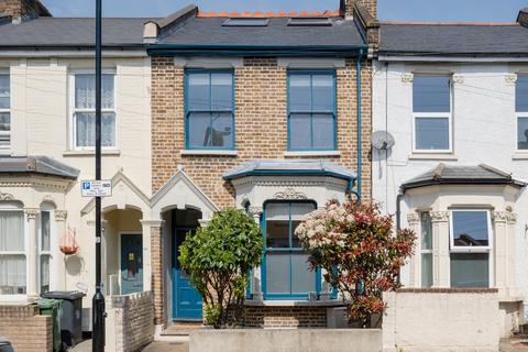 89 Park Grove Road, London, E11 4PT