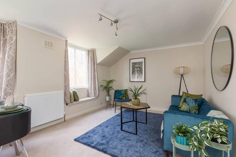 7 Gloucester Lane, Edinburgh, EH3 6ED