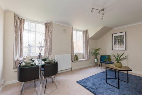 7 Gloucester Lane, Edinburgh, EH3 6ED