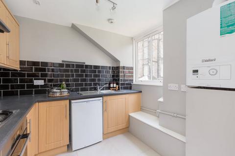 7 Gloucester Lane, Edinburgh, EH3 6ED
