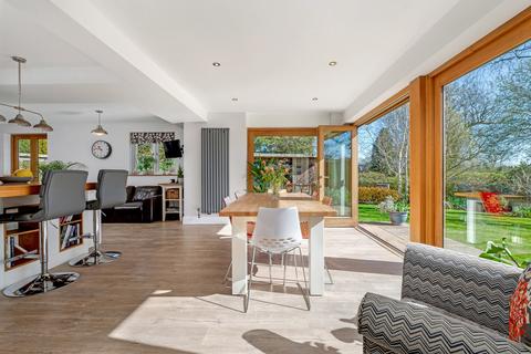 4 bedroom detached house for sale, Loughborough LE12