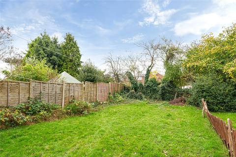 61b Warwick Road, Barnet, EN5 5EH