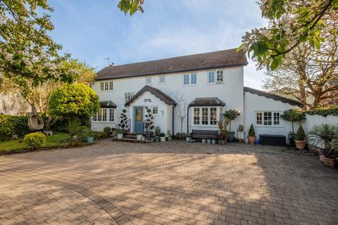 4 bedroom detached house for sale, Clifton Drive, Lytham, FY8