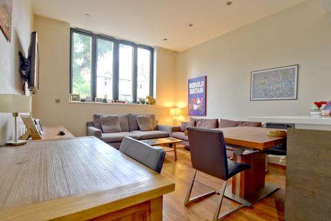 2 bedroom flat for sale, Highgate Road, Dartmouth Park, London NW5