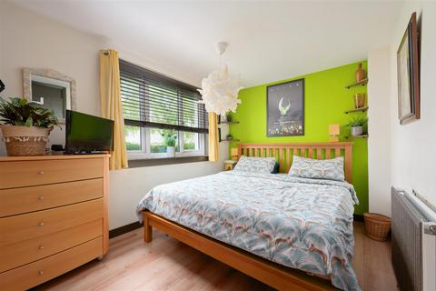 5 Forker Avenue, Rosyth, Dunfermline, KY11 2UH
