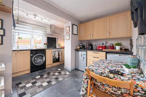 5 Forker Avenue, Rosyth, Dunfermline, KY11 2UH