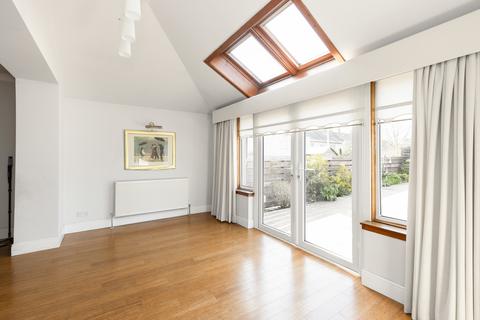 16 Cuiken Terrace, Penicuik, EH26 0DX