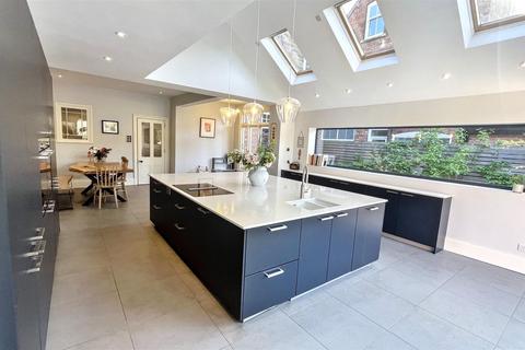 63 Cambridge Road, Birmingham, B13 9UE